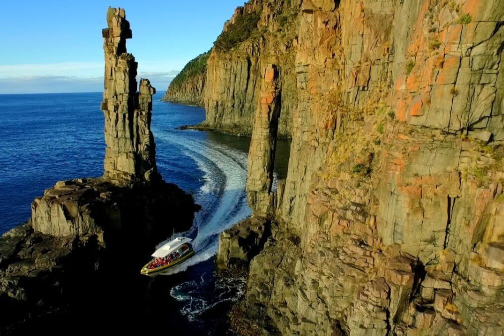 Bruny Island Day Tour & Cruise from Hobart