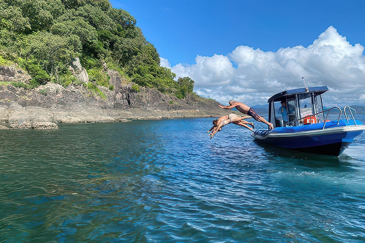 Get Dunked! | Half Day Dunk Island Tour