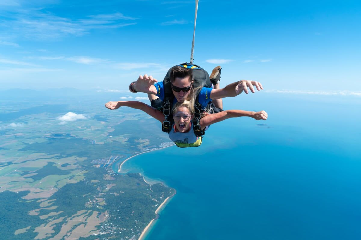 Tandem Skydiving in Australia