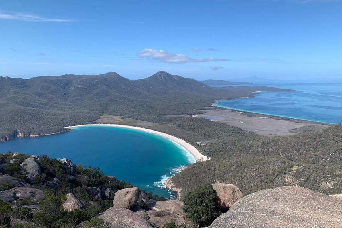 Wineglass Bay & Freycinet Day Tour from Hobart