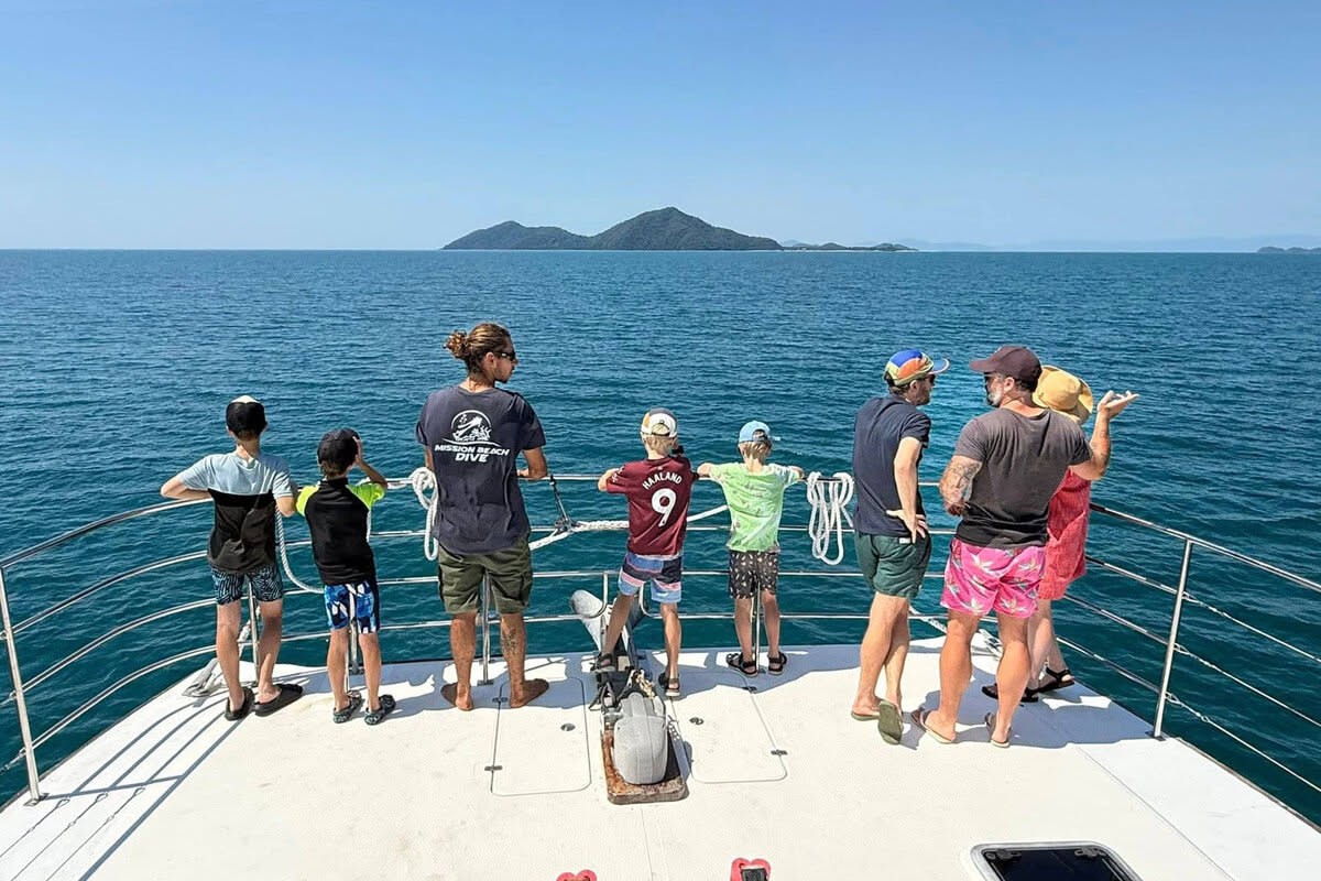 Mission Beach Reef Tour | 9am - 3:30pm